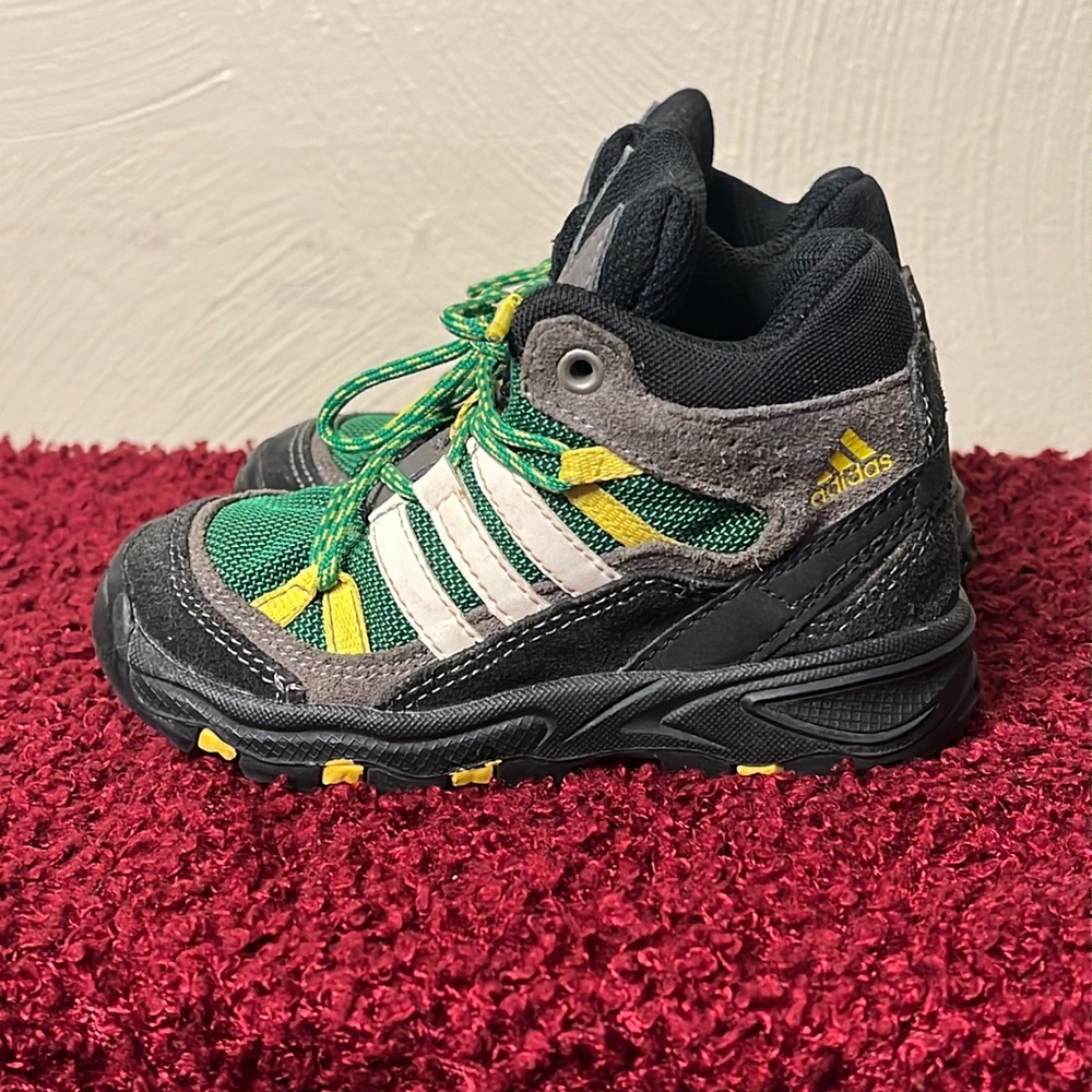 Adidas hiking boots size 8